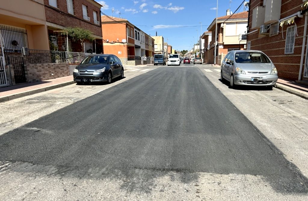 Se invierten 100.000 euros en reparar baches y desperfectos en varias calles de Totana y El Paretn
